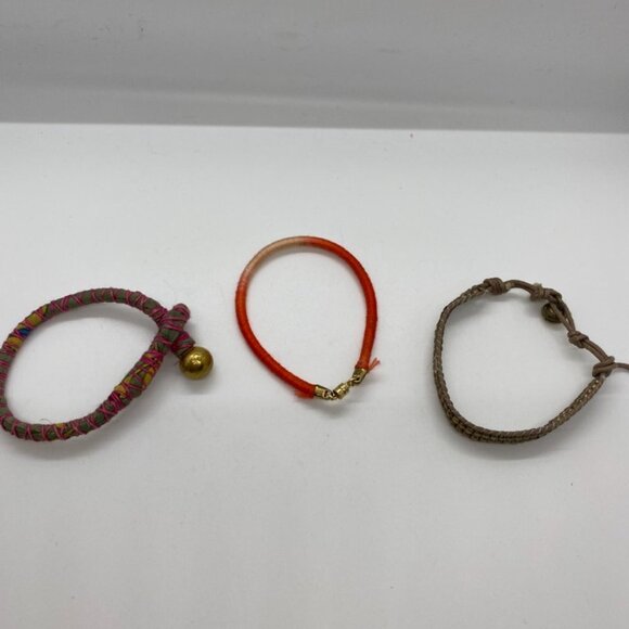 Lot of three gold tone hardware bracelets - Picture 1 of 5